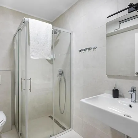 Holiday home Stunning In With Sauna Zaboric